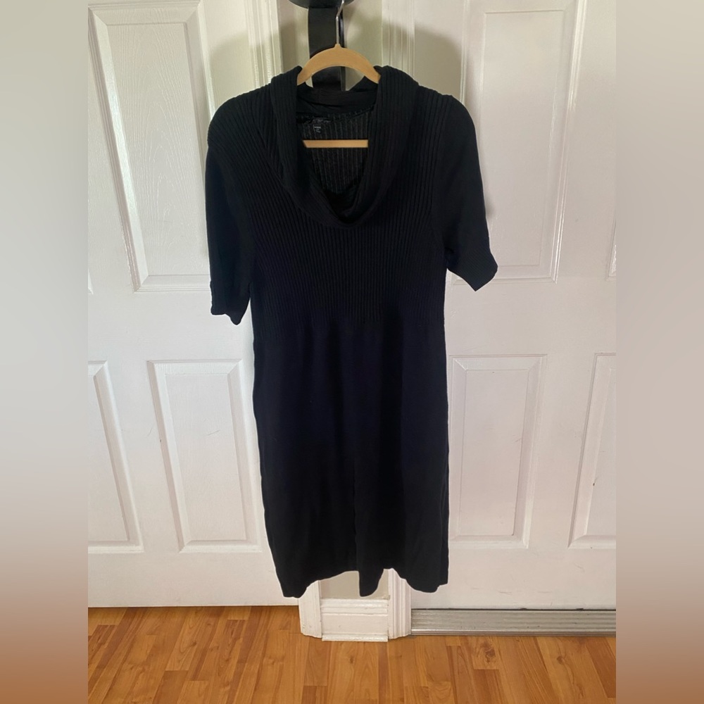 Dress/size 2X/Light winter-weight knit.Knee length,cowl neck.Short sleeved.